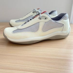 SOLD** -- PRADA sneakers patent leather BLANCO